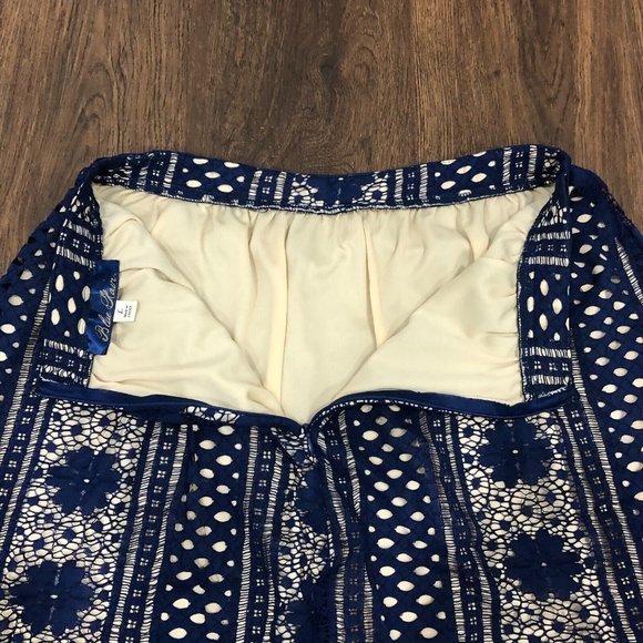 Blue Rain Rair Sz L Blue Floral Lace Outer Design Back Zip Knee Length Skirt - Picture 9 of 9